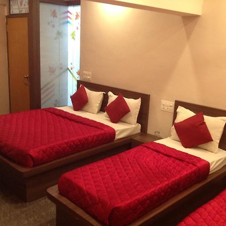 Hotel Rest Inn Чикмагалур Экстерьер фото